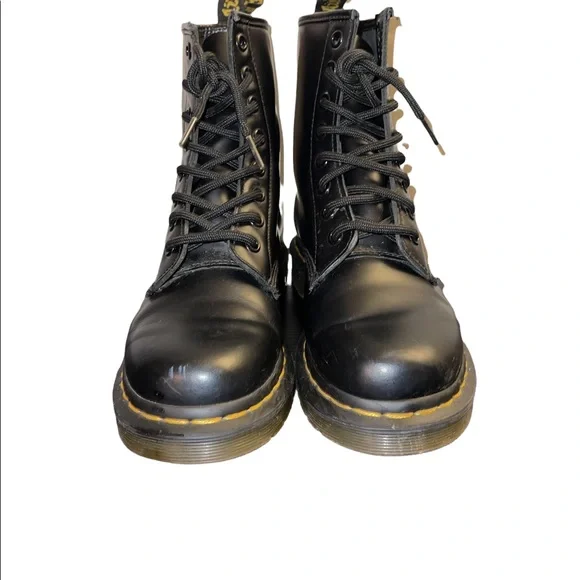 D R. M A R T E N S - Picture 7 of 8